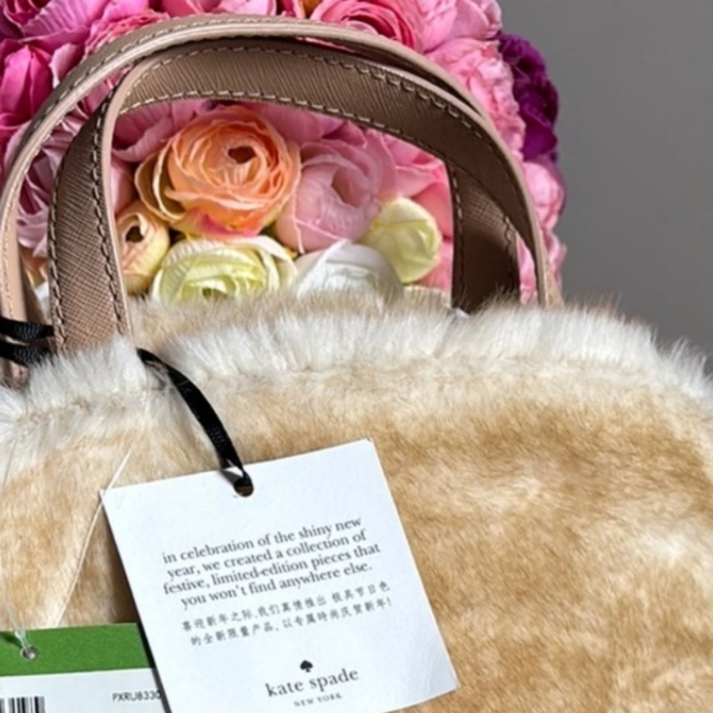 Kate Spade Novelty Chow Dog Lottie Bag NWT - Picture 2 of 5